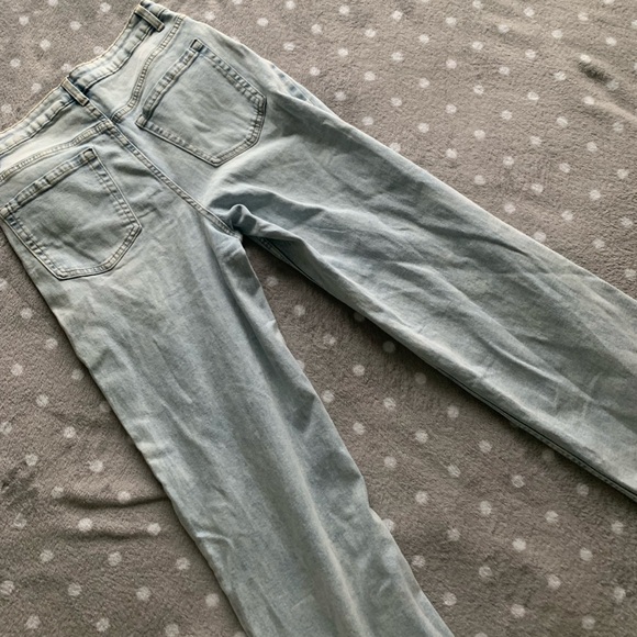 Light wash jeans - Picture 8 of 8